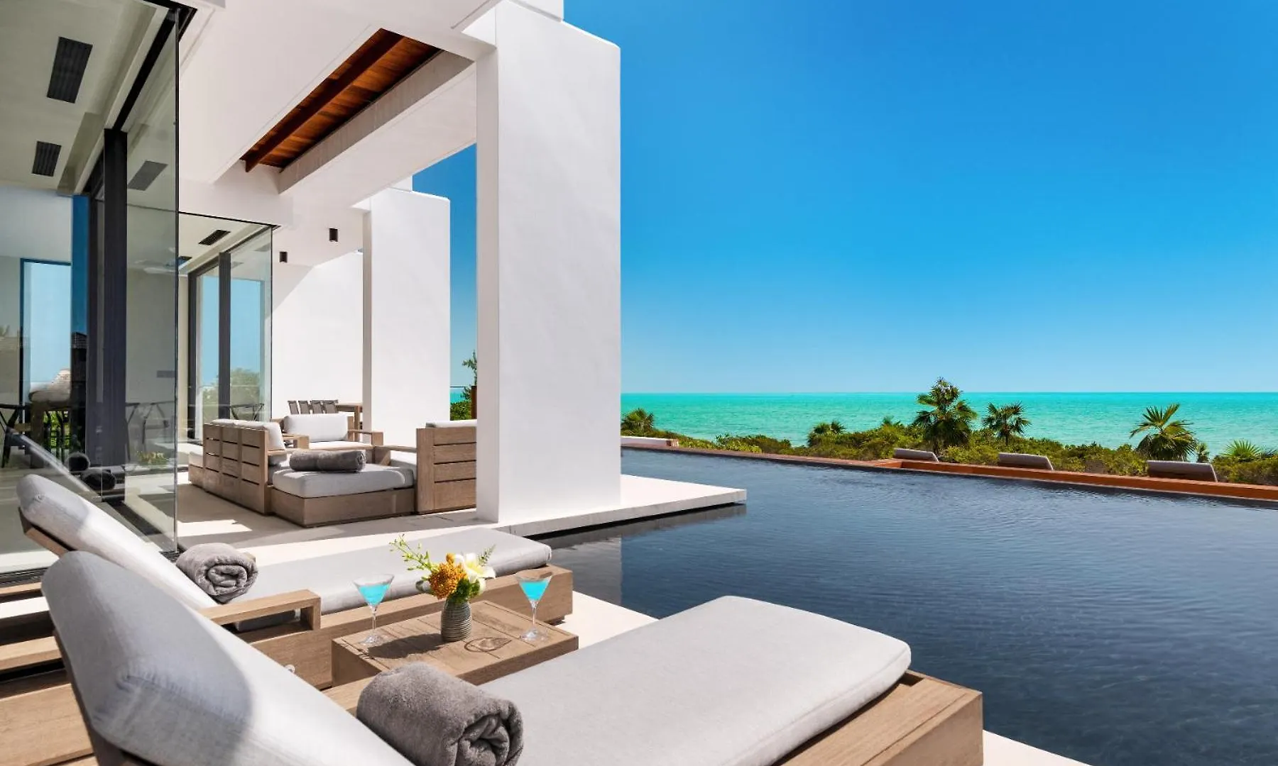 Uxue Villa Long Bay